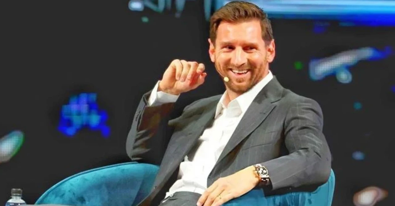 ১৭ বছরের বার্সা ছেড়ে প্যারিসে গিয়েছিলেন! মেসি নিজেই জানালেন, কেন মায়ামিতে এসে 'অবিশ্বাস্য' লাগছে জীবন