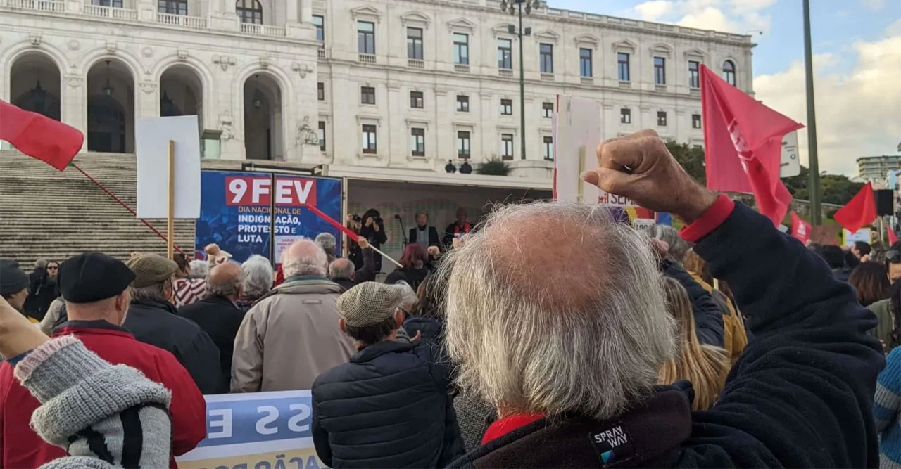 পর্তুগালে শ্রমিকদের রোষ! আইন সংস্কারের বিরুদ্ধে লাখো মানুষের রাস্তা অবরোধ, ধর্মঘট আসছে!