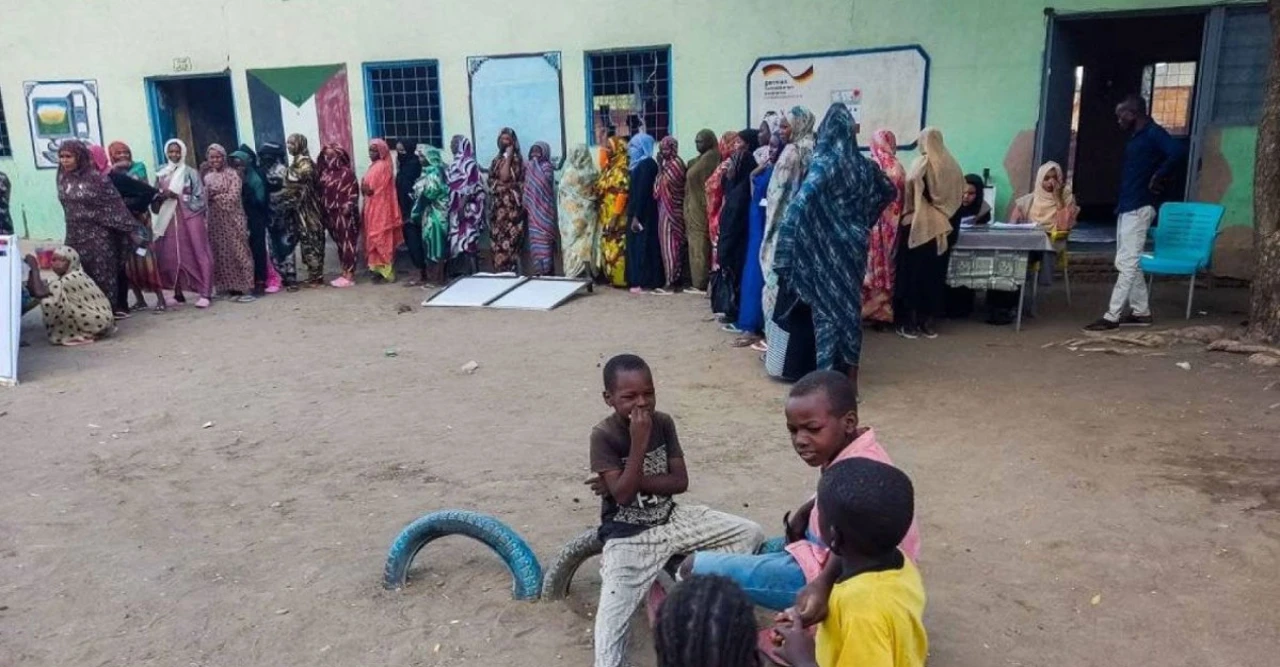 সুদানের এল-ফাশারে গণহত্যা চলছে! ৮৯ হাজার মানুষ পালিয়ে বাঁচছে মৃত্যু থেকে