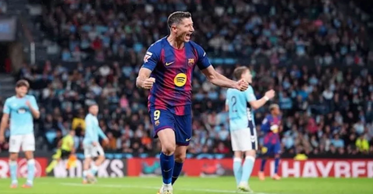 হ্যাটট্রিকের জাদুতে বার্সার জয়! লেভানদোভস্কির তিন গোলে সেল্টাকে উড়িয়ে দিল বার্সেলোনা