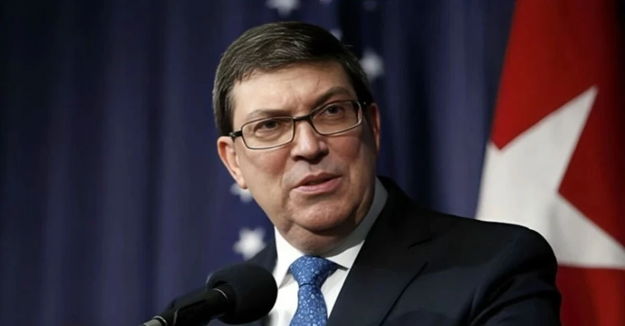 ভেনেজুয়েলা ইস্যুতে আমেরিকার আগ্রাসী চাপ, একই দিনে ভারতের জন্য ৯৩০০ কোটি ডলারের অস্ত্র চুক্তি