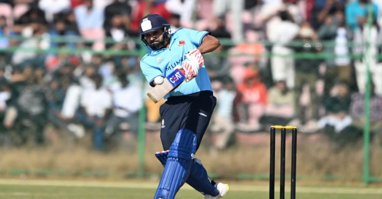 রোহিতের ধামাকায় গম্ভীর-আগরকরকে চপেটাঘাত! বিজয় হাজারে ফিরেই ১৫৫ রানের ঝড়