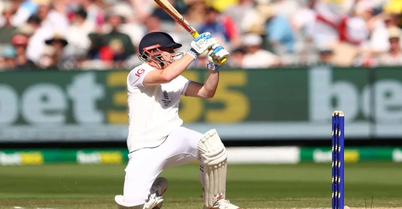 এমসিজিতে বাউন্ডারিতে ইতিহাস, ৫৪৬৮ দিন পর অস্ট্রেলিয়ায় ইংল্যান্ডের প্রথম টেস্ট জয়