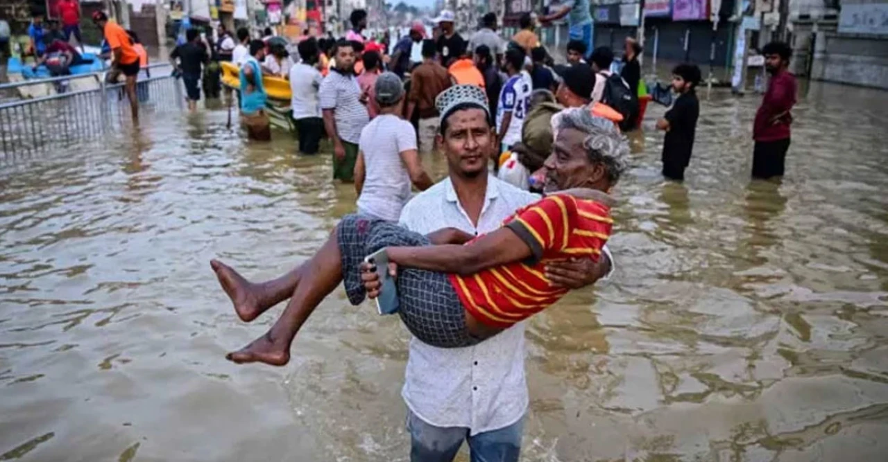 বিপর্যয়ের মুখে এশিয়া! টানা ঝড়-বন্যায় ৪ দেশে প্রাণহানি হাজার ছাড়াল, বিচ্ছিন্ন শত শত গ্রাম 