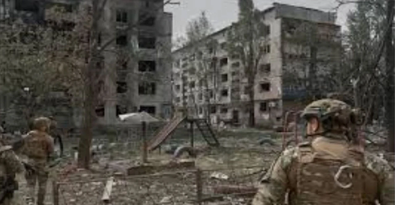 রাশিয়া বড় জয়ের দাবি! পোকরোভস্ক শহর কি সত্যি দখল? আলোচনার মাঝেই বড় চাল