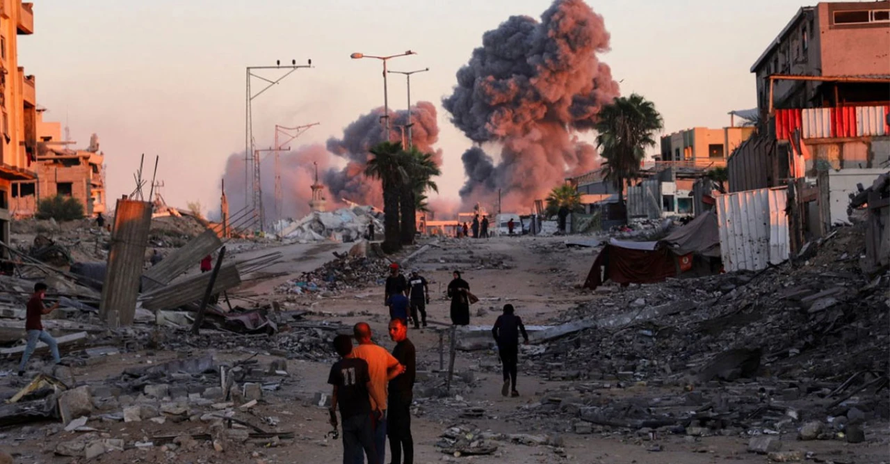 যুদ্ধবিরতি সত্ত্বেও পালাচ্ছে ফিলিস্তিনিরা! গাজা-পশ্চিম তীরে হামলার বিভীষিকা, জাতিসংঘের ভয়ঙ্কর সতর্কবার্তা 