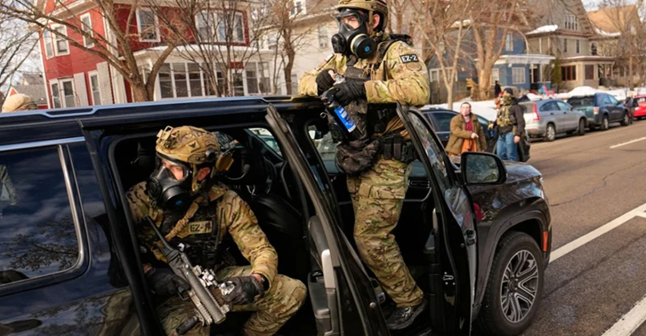 মার্কিন রাজ্য মিনেসোটার আইনি যুদ্ধ! অভিবাসন নিয়ে ট্রাম্প প্রশাসনের বিরুদ্ধে ঝড় তুলেছে এলিসন