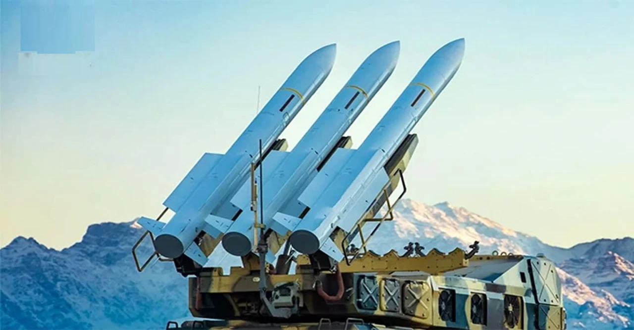 ভেনিজুয়েলা নয়, ইরানেই আটকে যাবে যুক্তরাষ্ট্র! কেন খামেনিকে ধরতে গিয়ে মার্কিন সেনা নাস্তানাবুদ হতে পারে