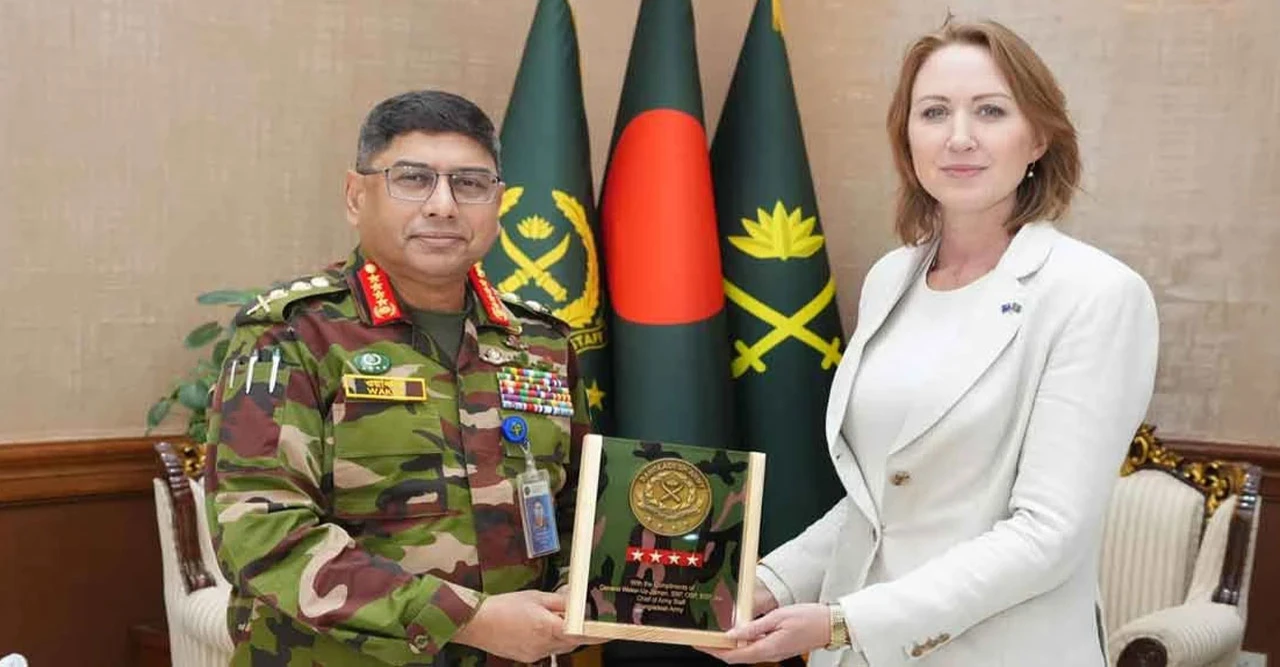 সেনাপ্রধানের সঙ্গে অস্ট্রেলিয়ার হাইকমিশনারের বৈঠক, সামরিক সহযোগিতা বাড়াতে নতুন বার্তার ইঙ্গিত