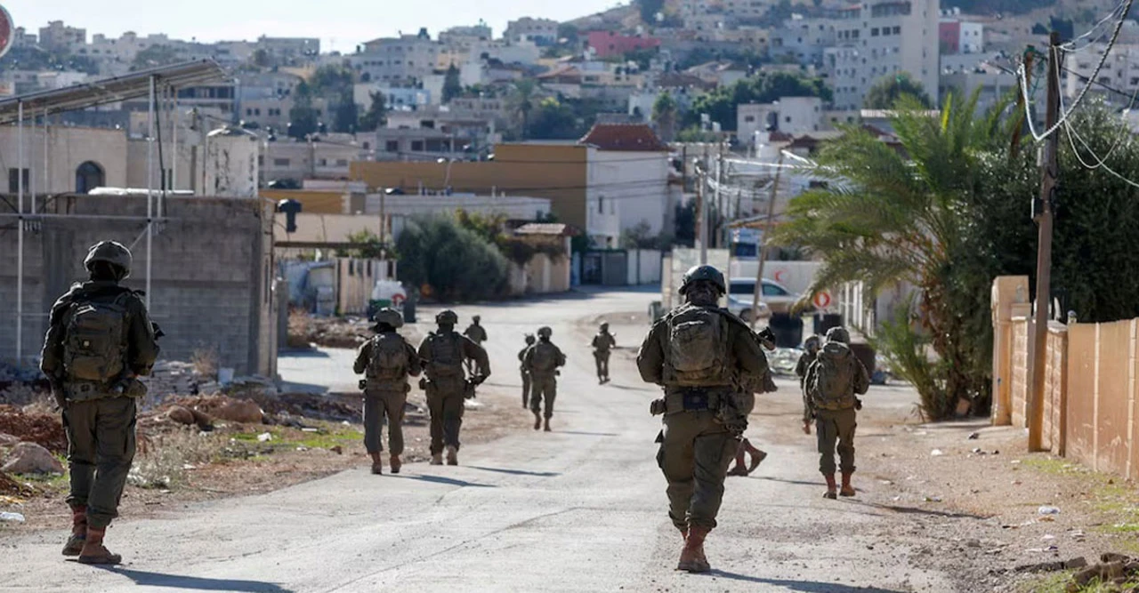 পশ্চিম তীরে ইসরায়েলের ভয়াবহ সামরিক অভিযান, আল-খলিলে তল্লাশি, গাজা নিয়ে তেলআবিবের উদ্বেগ