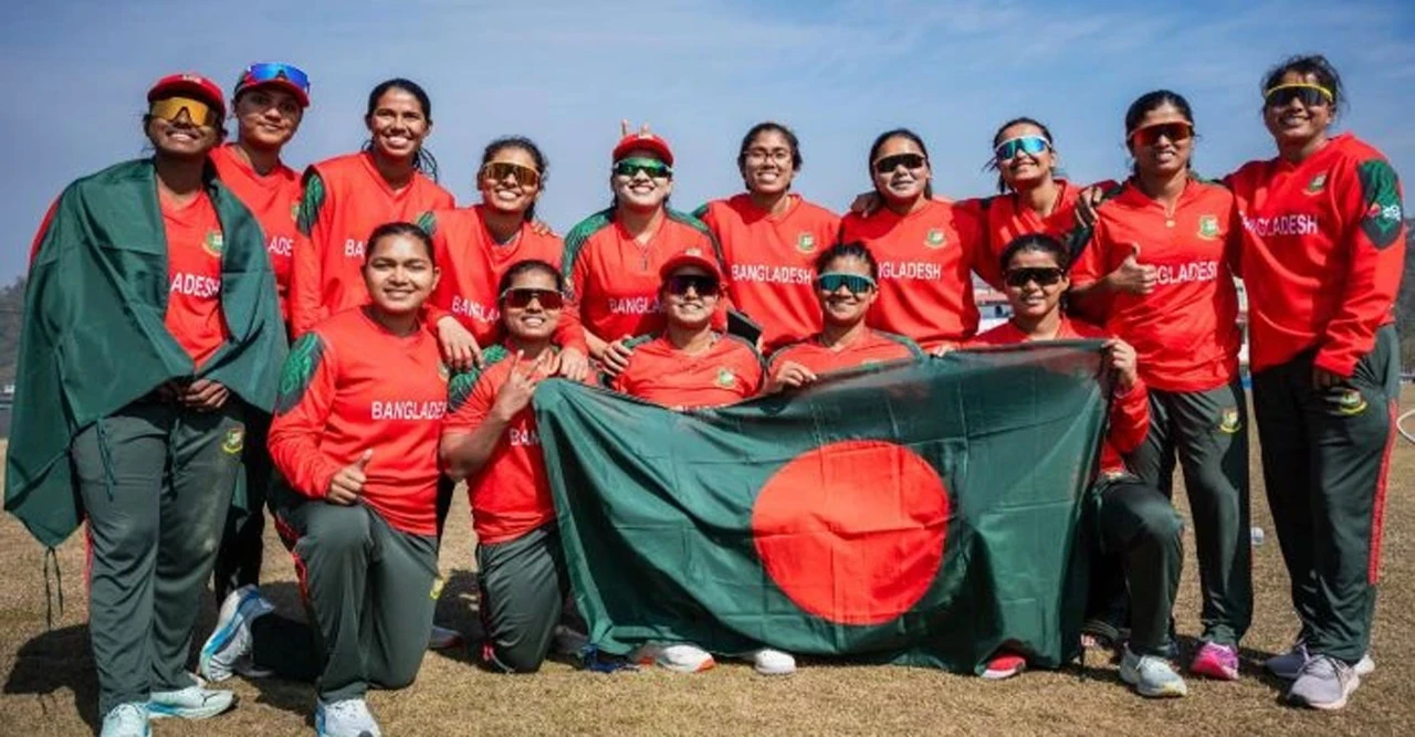 অপরাজিত জ্যোতির ফিফটিতে ইতিহাস! টি–টোয়েন্টি বিশ্বকাপ বাছাইয়ে টানা সাত জয়ে উড়ছে বাংলাদেশ