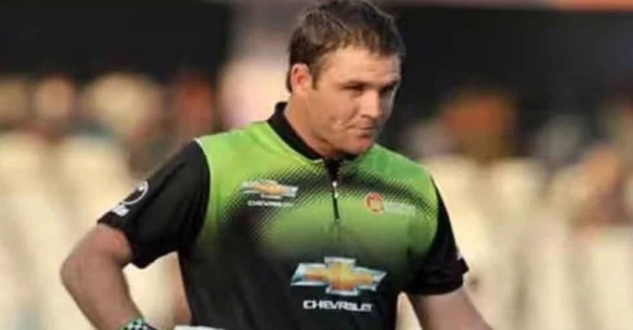 কখনো ইতালি যাননি, তবু সেই দেশের জার্সিতে টি-টোয়েন্টি বিশ্বকাপে নামছেন বিস্ময়কর এই ক্রিকেটার