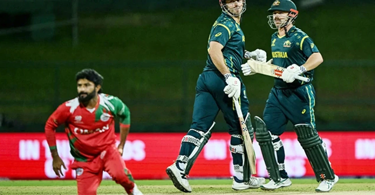 ওমানকে ৯ উইকেটে উড়িয়ে দিল অস্ট্রেলিয়া, তবুও বিশ্বকাপ থেকে বিদায়ের কালো ছায়া!