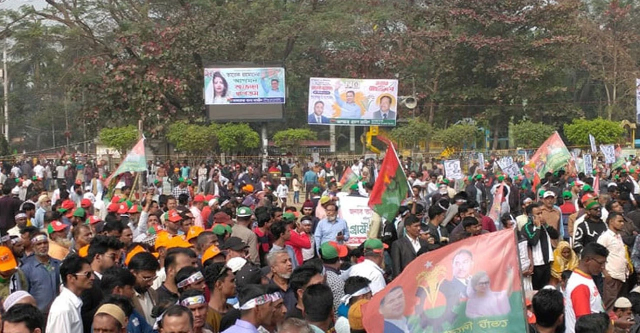 দীর্ঘ ২০ বছর পর বরিশালে তারেক রহমান! ঢল নামল কর্মীদের, বেলস পার্ক মাঠে জমজমাট উৎসব