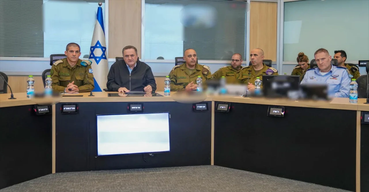 হিজবুল্লাহর রকেট হামলার জবাবে ইসরায়েল হুমকি দিল লেবানন দখল করে হস্তক্ষেপ করবে