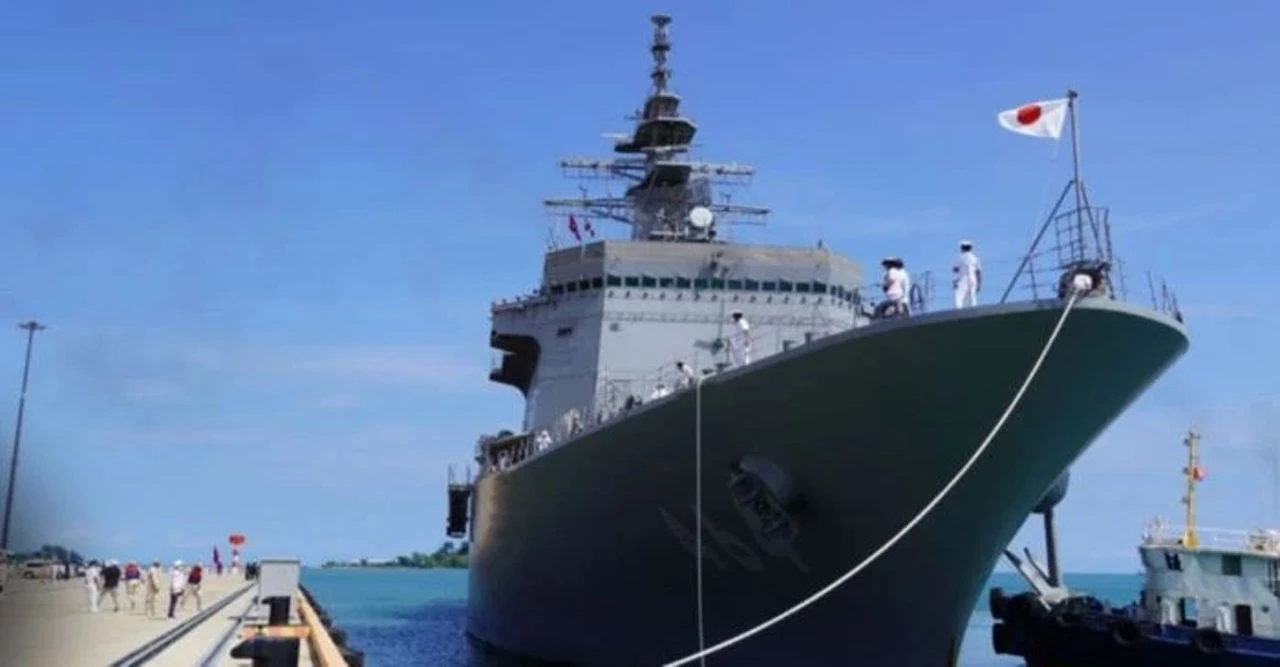 ট্রাম্পের আহ্বানেও হরমুজে যুদ্ধজাহাজ পাঠাতে দ্বিধায় জাপান, আইনি বাধাই বড় কারণ