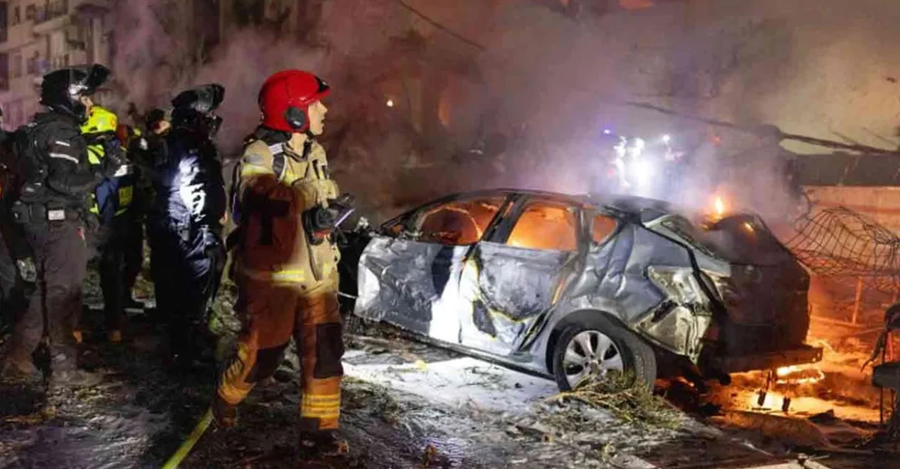 মধ্যপ্রাচ্যে মার্কিন ব্যাংকে হামলার দায় স্বীকার ইরানের! প্রতিশোধের হুঁশিয়ারিতে বাড়ছে উত্তেজনা