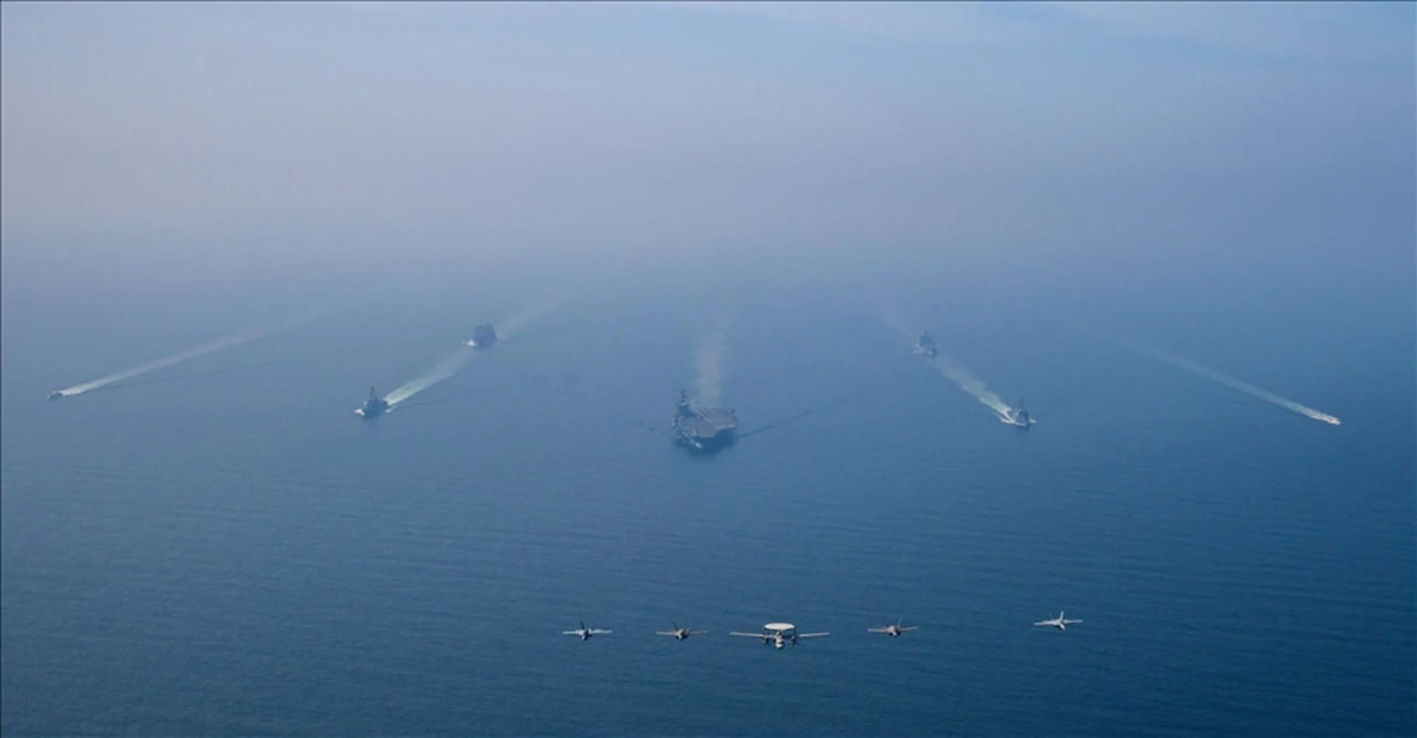 ওমান উপসাগরে ইরানের ১১ যুদ্ধজাহাজ ধ্বংস—সেন্টকোমের দাবিতে চাঞ্চল্যকর মোড়