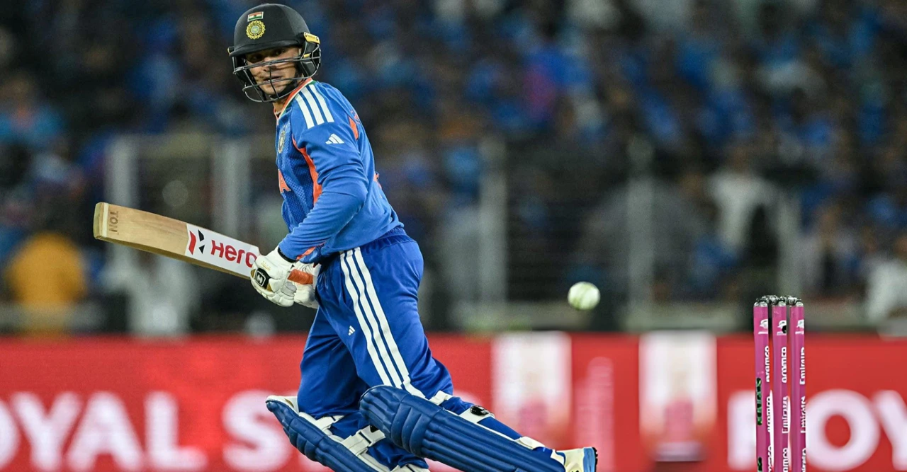 ১৮ বলেই অভিষেক শর্মার ফিফটি, উড়ন্ত শুরু ভারতের, কিউই বোলিং ঝড়ে ভেসে গেল