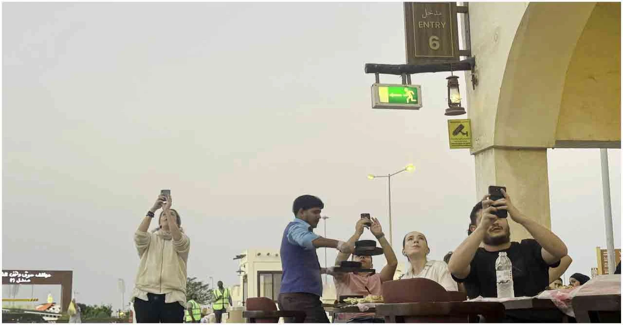 ইরানের হামলার ছবি-ভিডিও ছড়ানোর অভিযোগে কাতারে গ্রেপ্তার ৩১৩, অন্যান্য দেশেও কঠোর ব্যবস্থা নেওয়া