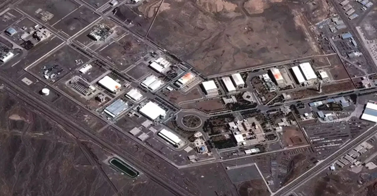 যুক্তরাষ্ট্রকে ইউরেনিয়াম দেবে না ইরান, ট্রাম্পের দাবি নাকচ করে দিল তেহরান স্পষ্ট ভাষায়