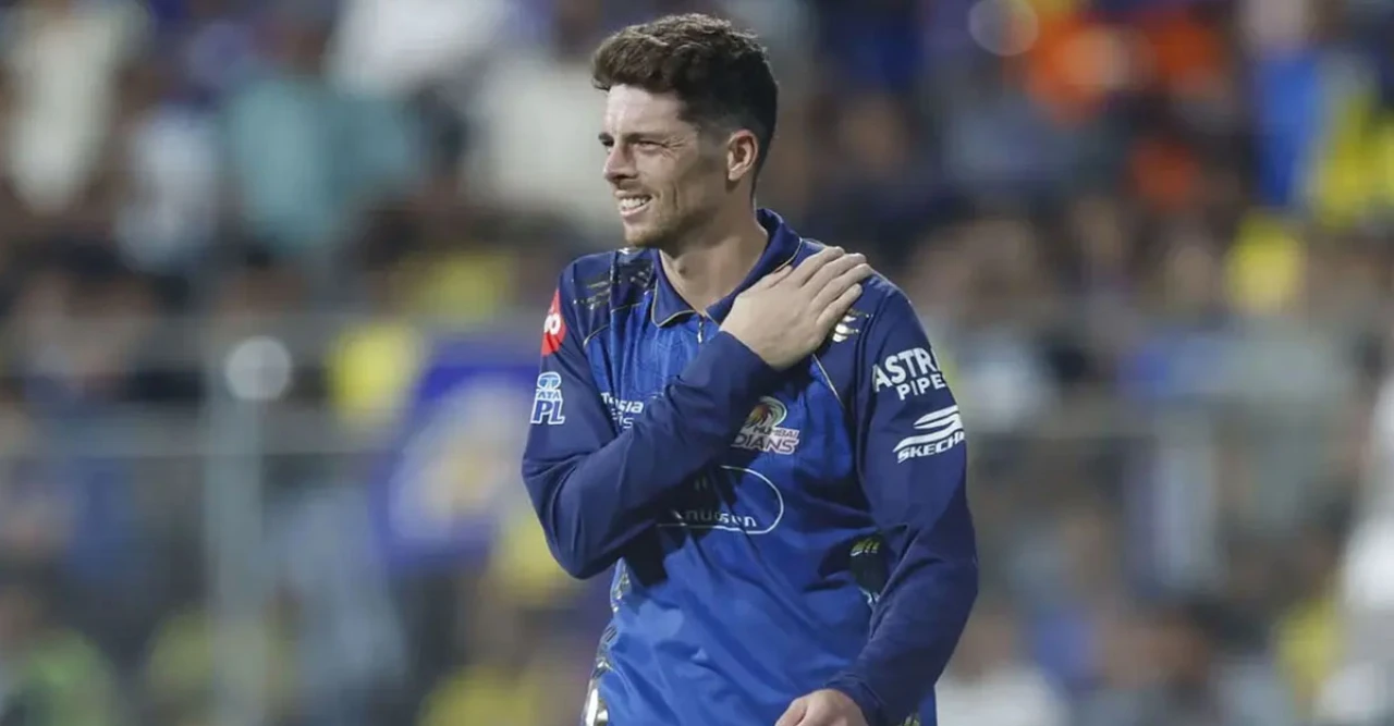 আইপিএলে বিতর্ক! চেন্নাইয়ের বিপক্ষে ১৩ জন খেলিয়েছে মুম্বাই!