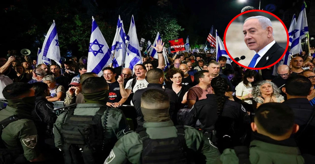 নেতানিয়াহুর বিরুদ্ধে জনরোষে কাঁপছে ইসরাইল, রাস্তায় নেমে পদত্যাগ দাবি করছে হাজার হাজার বিক্ষুব্ধ মানুষ এখনই