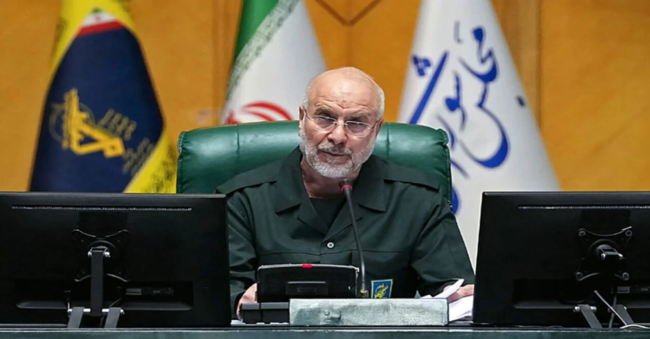 ট্রাম্পের তেলকূপ বিস্ফোরণ দাবি উড়িয়ে দিল ইরান—বিশ্ববাজারে তেলের দাম নিয়ে নতুন উত্তেজনা চরমে