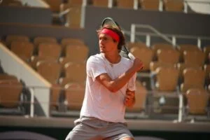 ২০২৬ উইম্বলডনের সেমিফাইনালে জার্মান অ্যালেকজান্ডার জভারেভ ও ইউক্রেনের মার্তা কস্টিউক