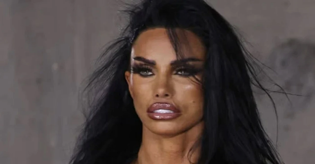 Katie Price Returns to the Runway at London Fashion Week After Nearly a Decade Away