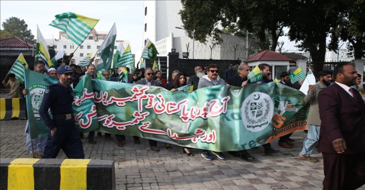 নানা আয়োজনে কাশ্মীর সংহতি দিবস পালন করল পাকিস্তান