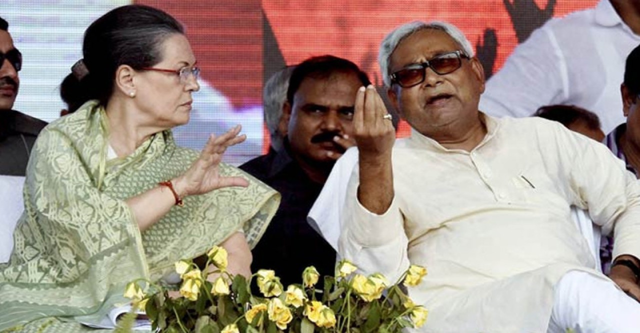 বিরোধী ঐক্যে শান, সোনিয়ার সঙ্গে বৈঠক করতে দিল্লি যাচ্ছেন লালু-নীতীশ