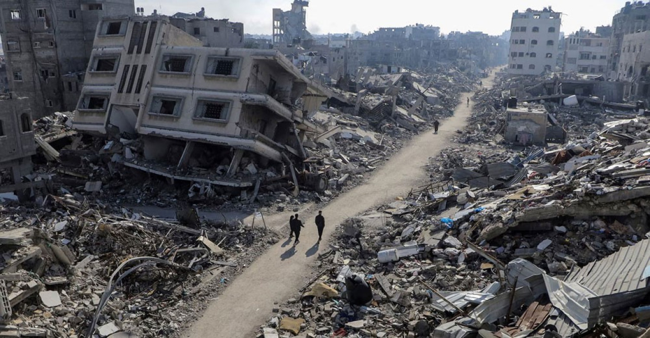 গাজাজুড়ে ইসরায়েলি হামলা অব্যাহত, ২৪ ঘন্টায় নিহত ৯৫