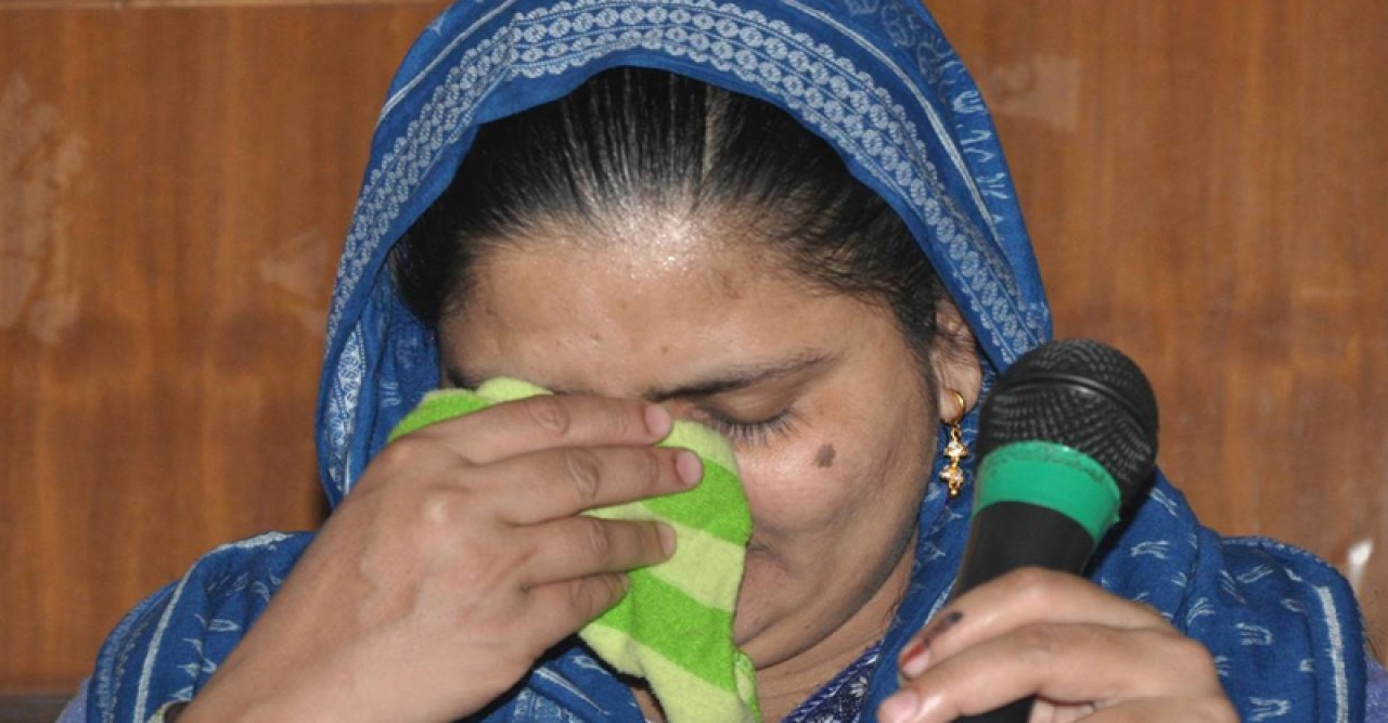 কেন্দ্রের অনুমতি নিয়েই বিলকিসের ধর্ষকদের মুক্তি দেয় গুজরাট সরকার, আইনজীবীর দাবিতে চাঞ্চল্য
