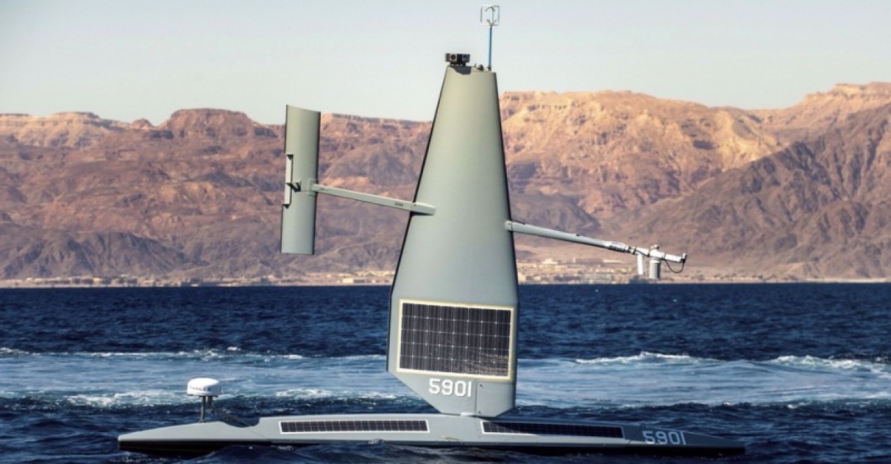 পারস্য উপসাগরে চালকবিহীন নৌযান মোতায়েন করবে সন্ত্রাসী মার্কিন বাহিনী