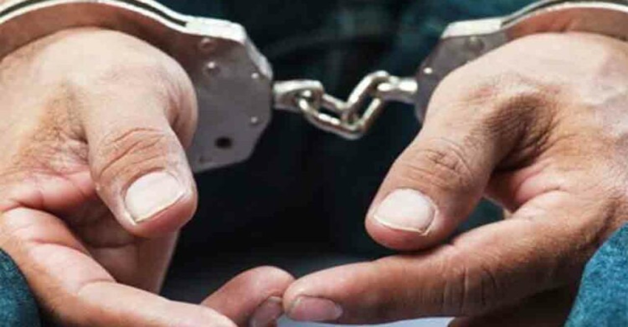 ৩০ হাজার টাকার বিনিময়ে জাল পরিচয় পত্র বিক্রি অনুপ্রবেশকারীদের, গ্রেফতার বনগাঁর যুবক