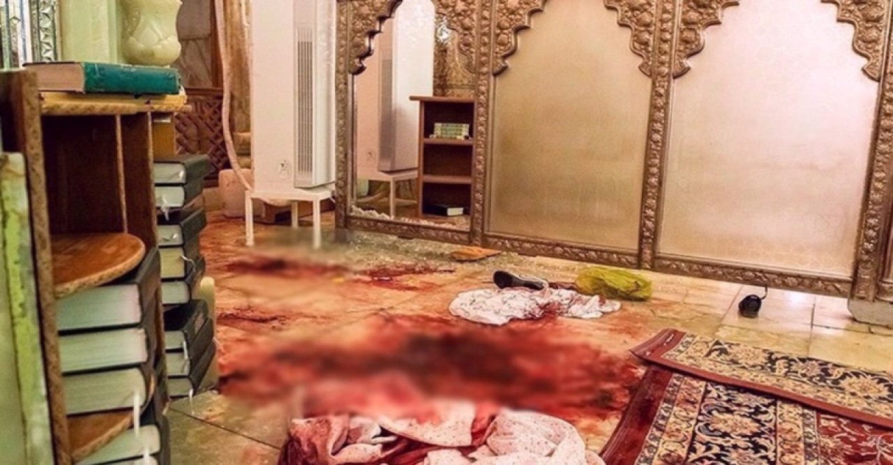 ইরানের মাজারে সন্ত্রাসী হামলার দায়ে ২ জনের ফাঁসি ৩ জনের কারাদণ্ড