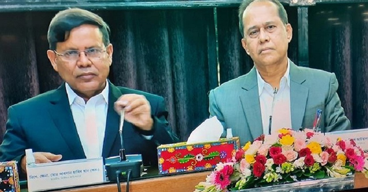 আস্থার সংকট কাটিয়ে গ্রহণযোগ্য নির্বাচন করতে চান সিইসি আউয়াল