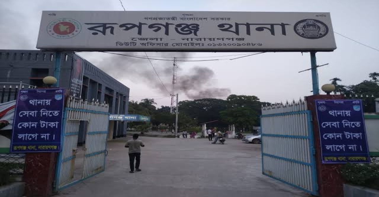 ইন্ডিয়ান শাড়ী কিনে না দেয়ায় স্বামীকে ইঁদুর মারার ওষুধ খাওয়ালেন স্ত্রী!