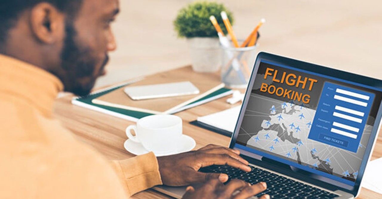 The First Online Travel Agency in United States - Flight: How Digital Booking Took Off