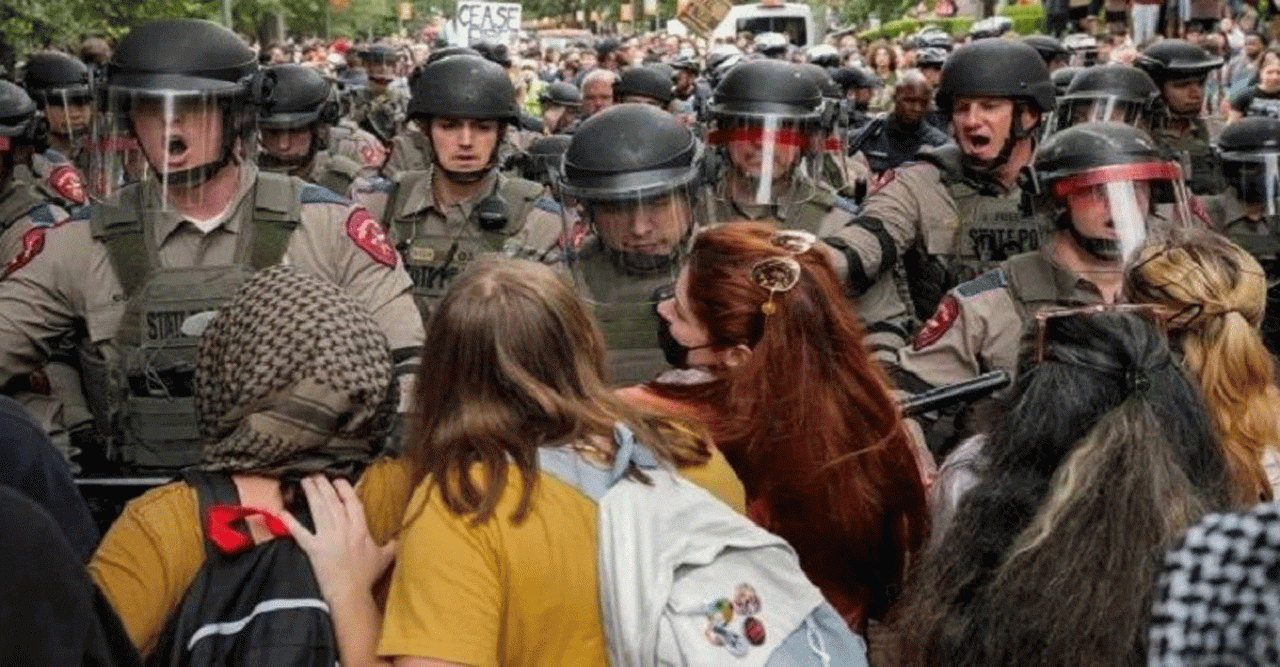 মার্কিন বাকস্বাধীনতার নতুন সংজ্ঞা: শিক্ষার্থী বহিষ্কার থেকে মিডিয়া বন্ধ পর্যন্ত! মার্কিন বাকস্বাধীনতার নতুন সংজ্ঞা: শিক্ষার্থী বহিষ্কার থেকে মিডিয়া বন্ধ পর্যন্ত!