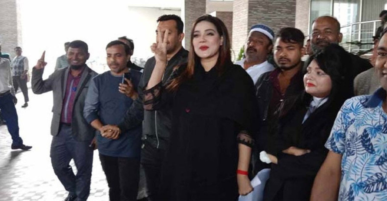 প্রার্থিতা ফিরে পেলেন মাহিয়া মাহি