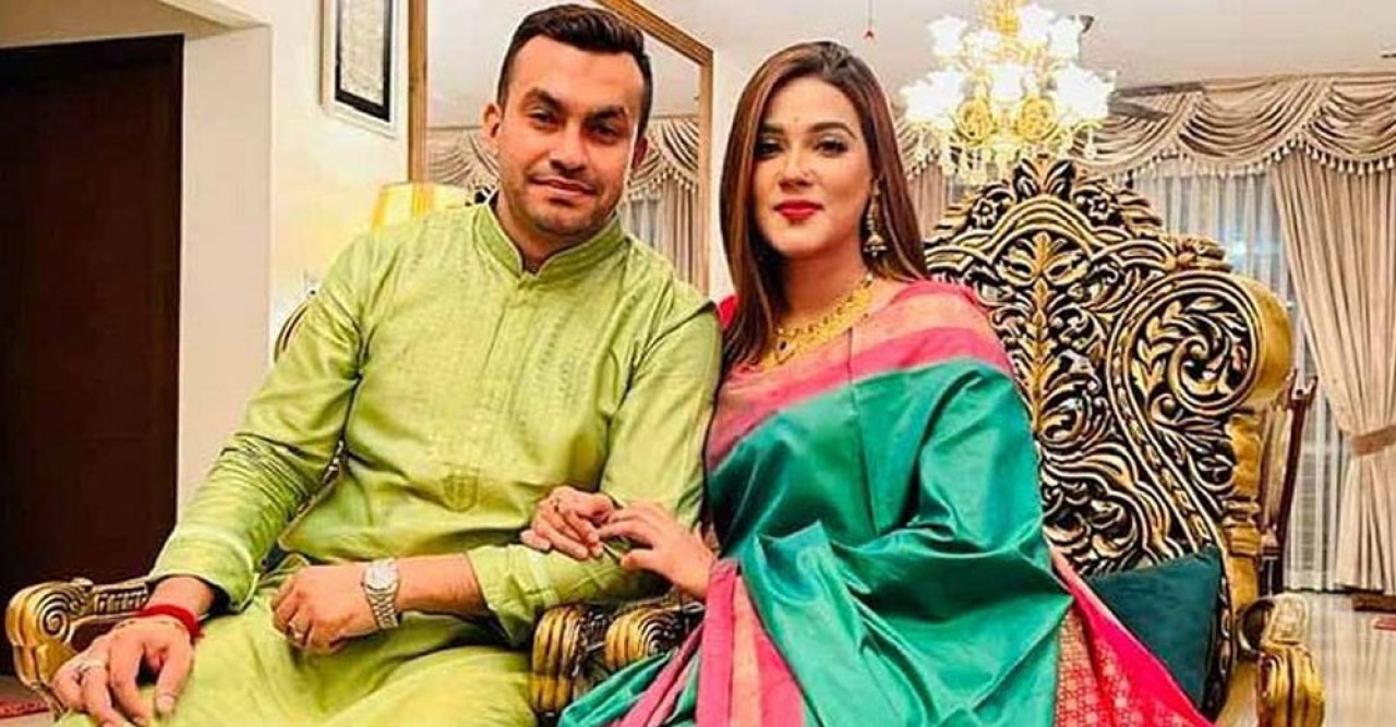 যেভাবে প্রেম হয় রাকিব-মাহির