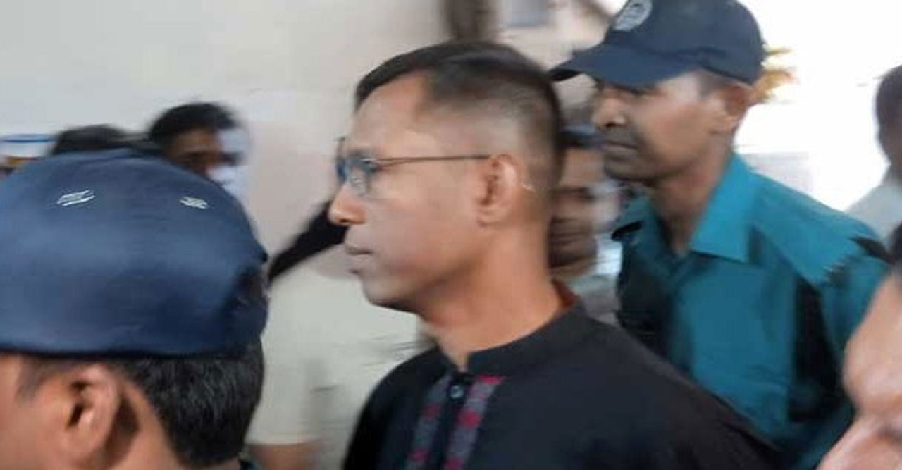 অবশেষে সাড়ে তিন বছর পর কারামুক্ত হলেন বাবুল আক্তার
