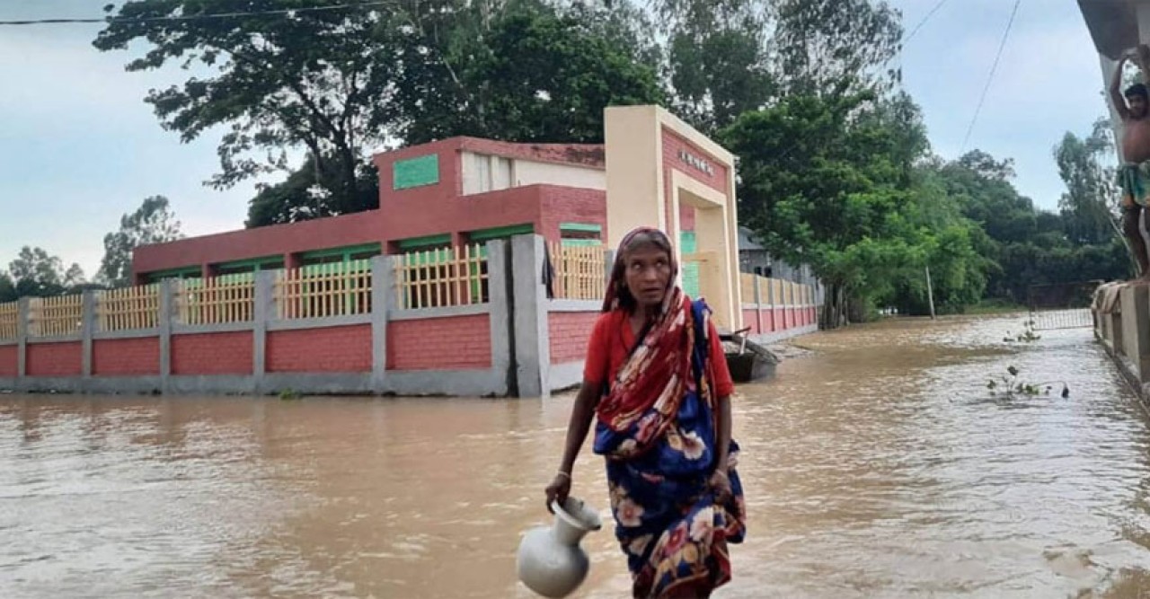 কুড়িগ্রামের রৌমারীতে বন্যা পরিস্থিতি অপরিবর্তিত