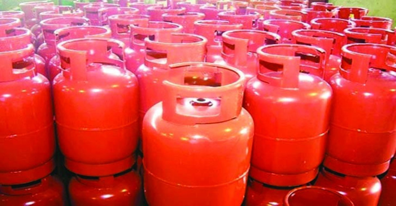 আবারও কমলো এলপি গ্যাসের দাম, নতুন দর ১৪৫০ টাকা