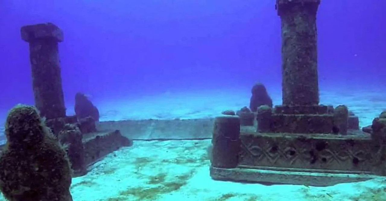 ভারতে সমুদ্রের গভীরে আস্ত একটা শহর ভারতে সমুদ্রের গভীরে আস্ত একটা শহর