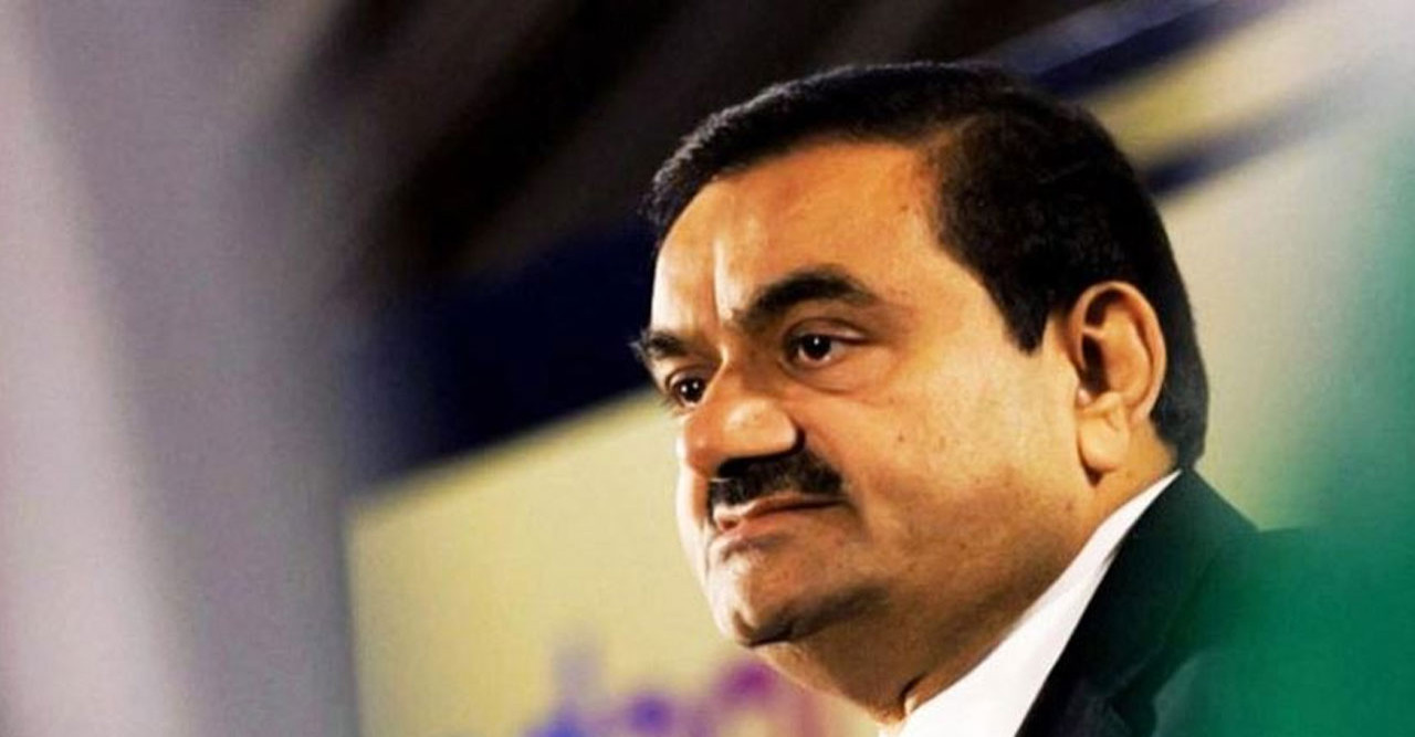 পরিচালন ব্যবস্থা নিয়ে প্রশ্ন, মূল্যায়ন কমে নেতিবাচক! ধাক্কার আশঙ্কা আদানির পুঁজিতে