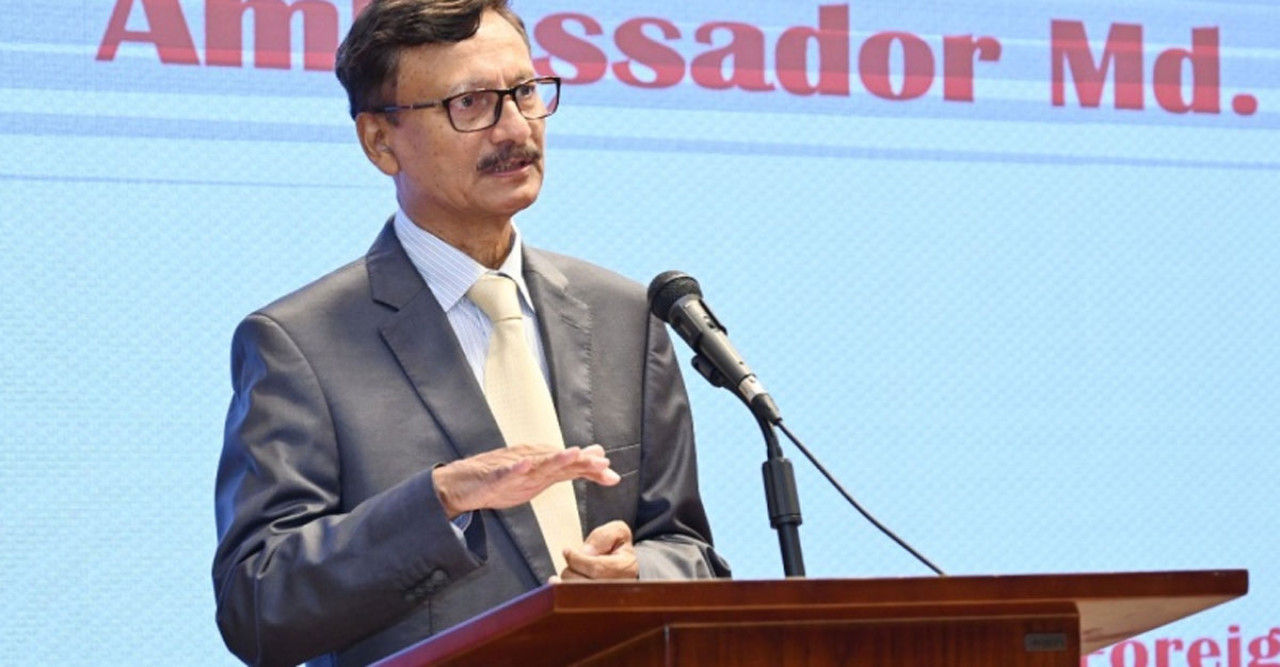 শেখ হাসিনাকে ট্রাভেল ডকুমেন্ট দেওয়ায় বাংলাদেশ-ভারত সম্পর্কে অবনতি হবে না: পররাষ্ট্র উপদেষ্টা