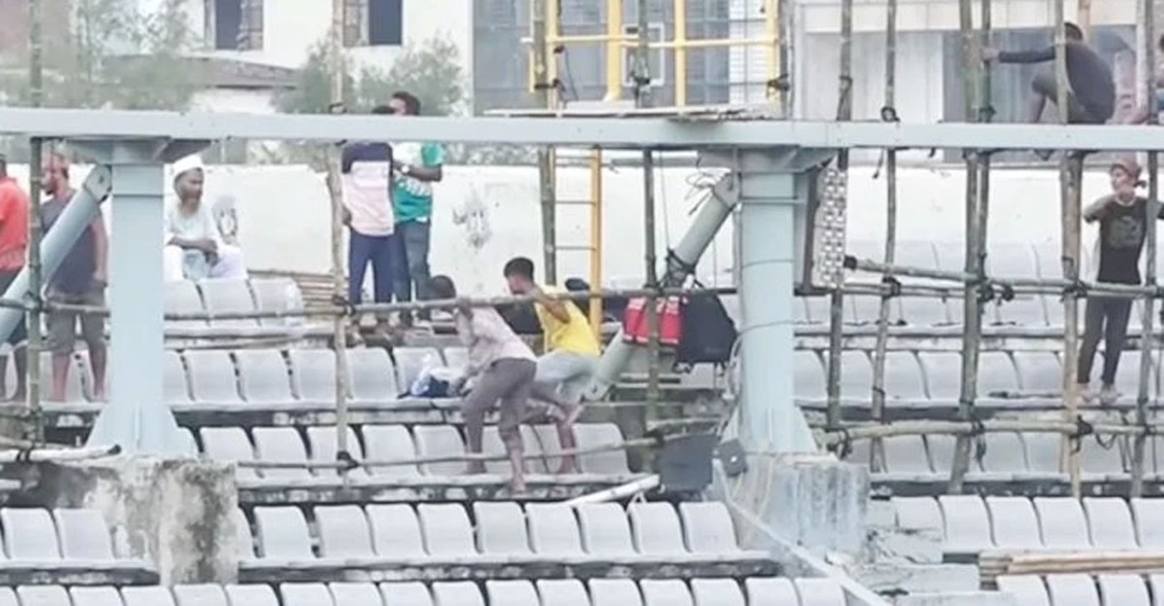 পাকিস্তান সিরিজে মিরপুরে ভাড়ায় আনা জায়ান্ট স্ক্রিন, খরচ ১০ লাখ টাকা!